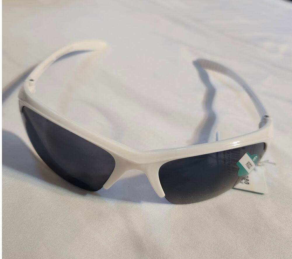 Piranha Kidz Wrap Sunglasses 100% UVA/UVB Protection Style # 62080